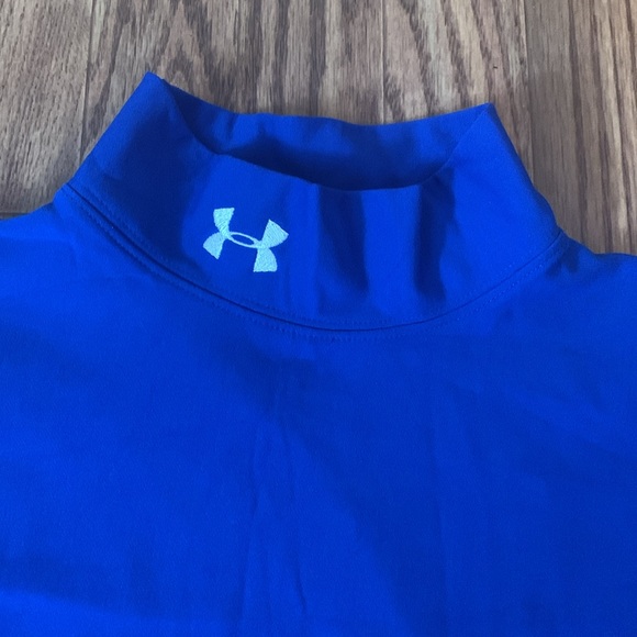 Under Armour fitted long sleeve - Picture 2 of 5